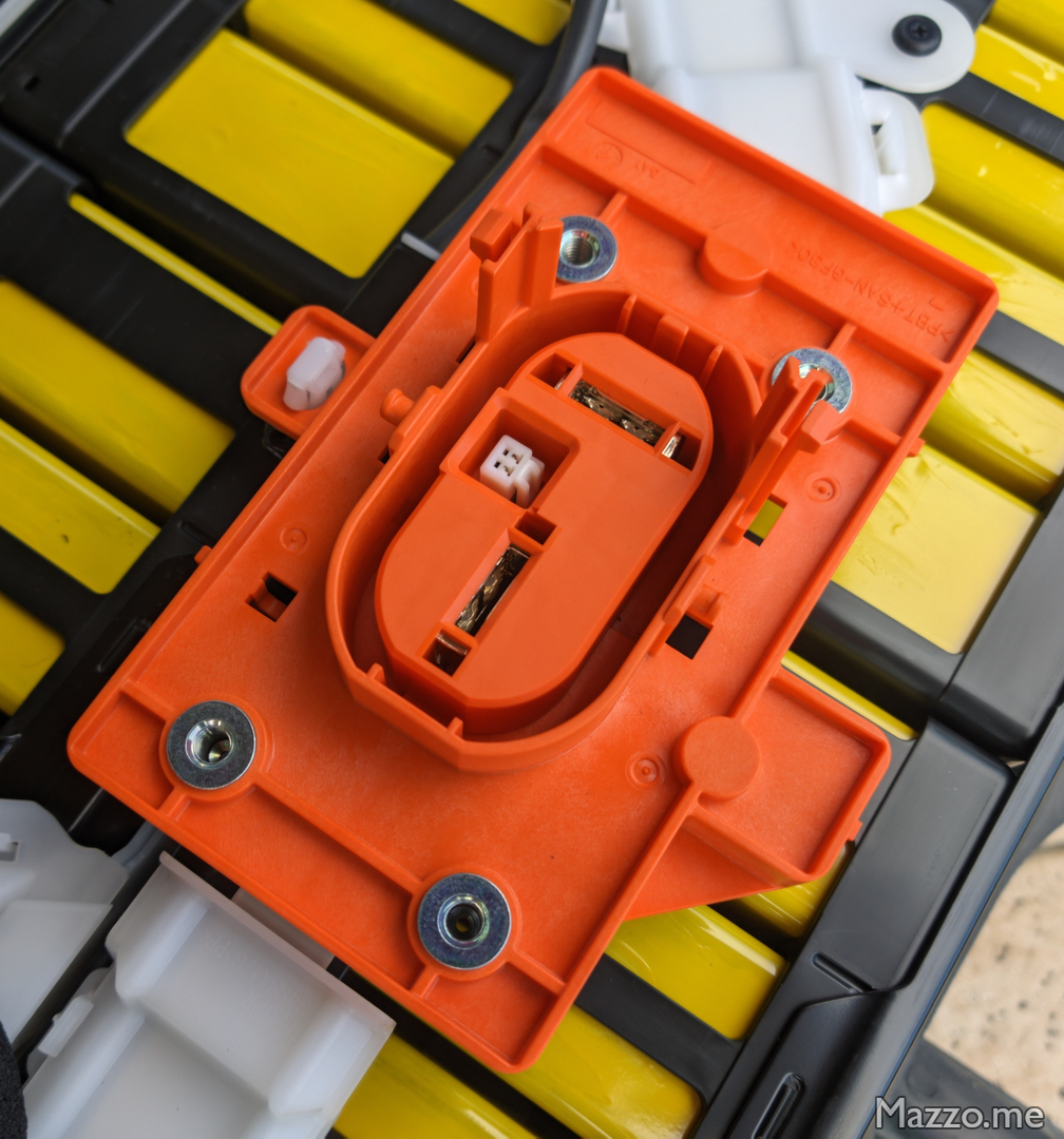 Connessione sezionatore batteria