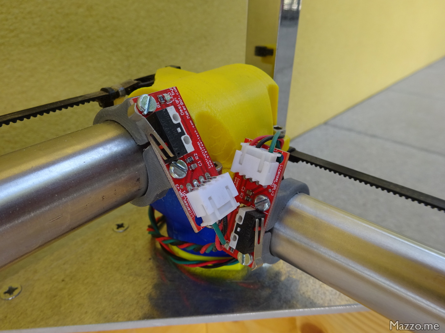 Finecorsa superiori assi X e Y