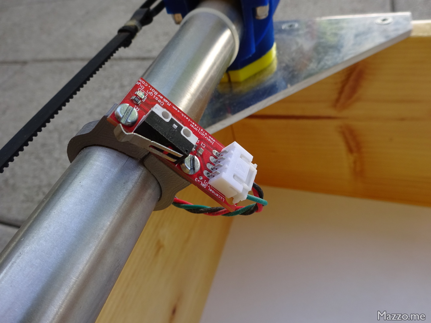 Finecorsa inferiore asse X